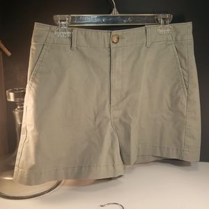 The Washed Twill Short. Size 10.  New with tags.
